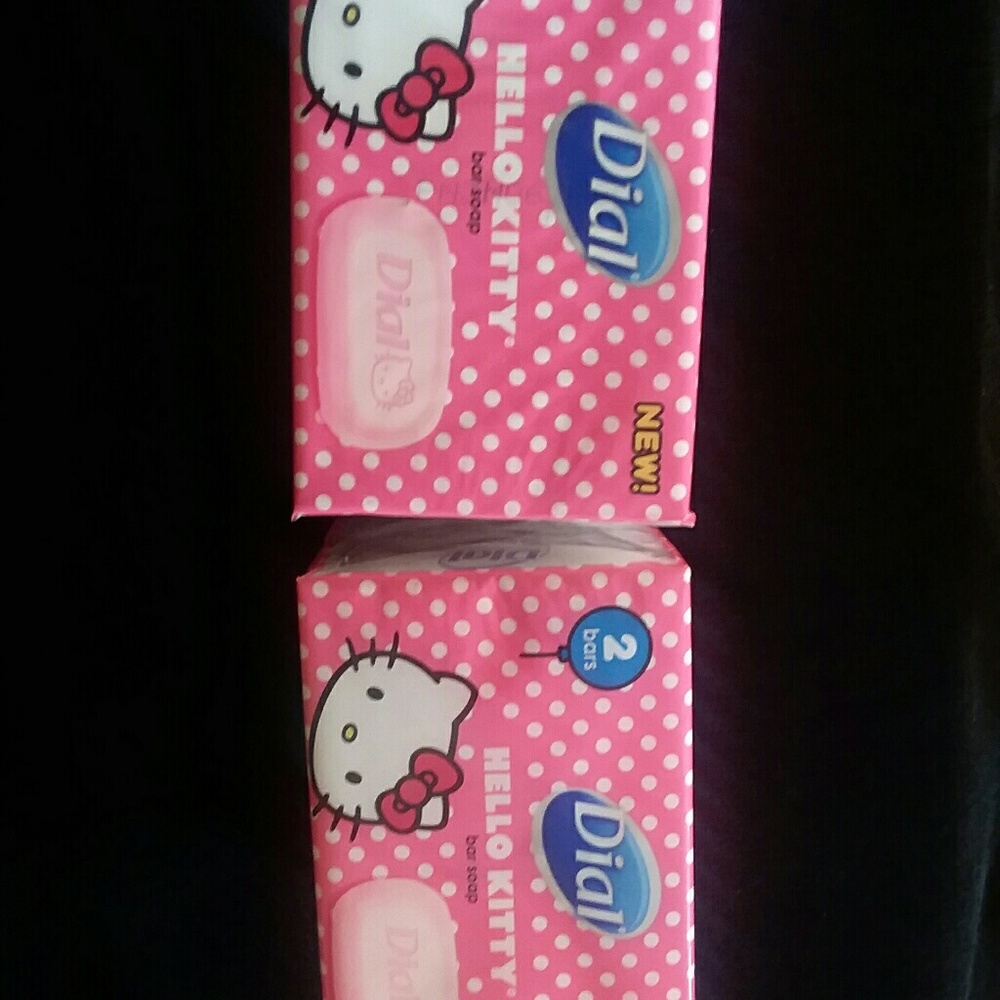 DIAL HELLO KITTY SOAP 4 BARS TOTAL 2 PACKS OF TWO